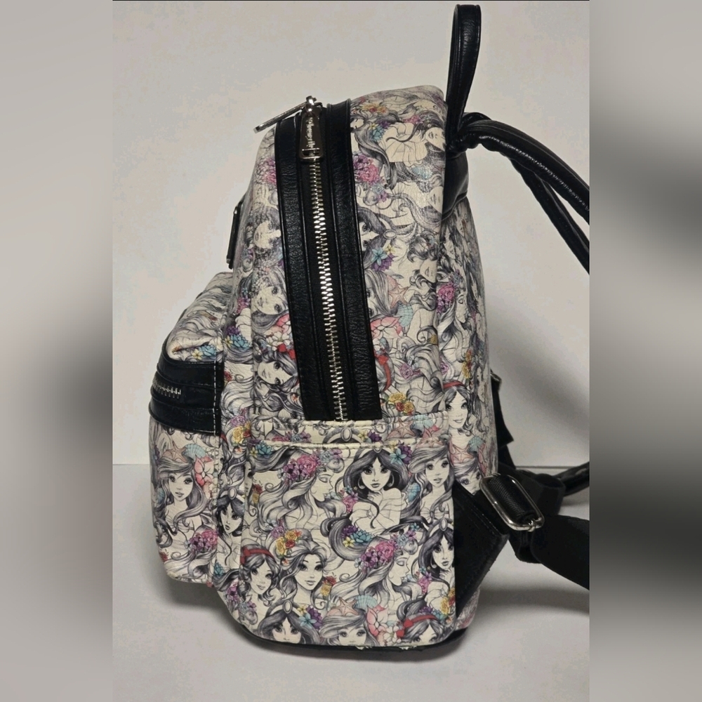 Loungefly OG Disney Parks Princesses Sketch AOP Backpack - Extremely Rare - Picture 4 of 16